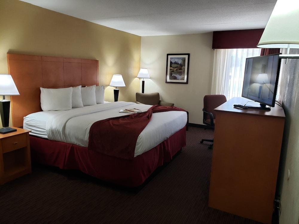 Hotel Baymont By Wyndham Southfield/Detroit Extérieur photo