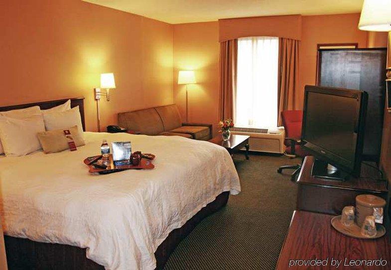 Hotel Baymont By Wyndham Southfield/Detroit Chambre photo