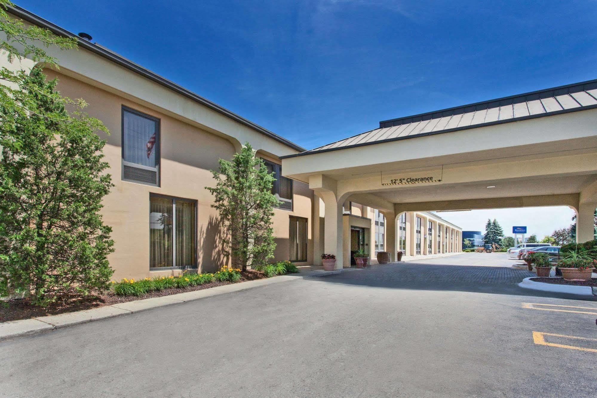 Hotel Baymont By Wyndham Southfield/Detroit Extérieur photo